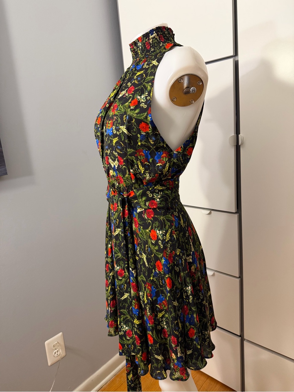 Alice + Olivia Black Floral High-Neck Midi Dress with Belt - Picture 2 of 7
